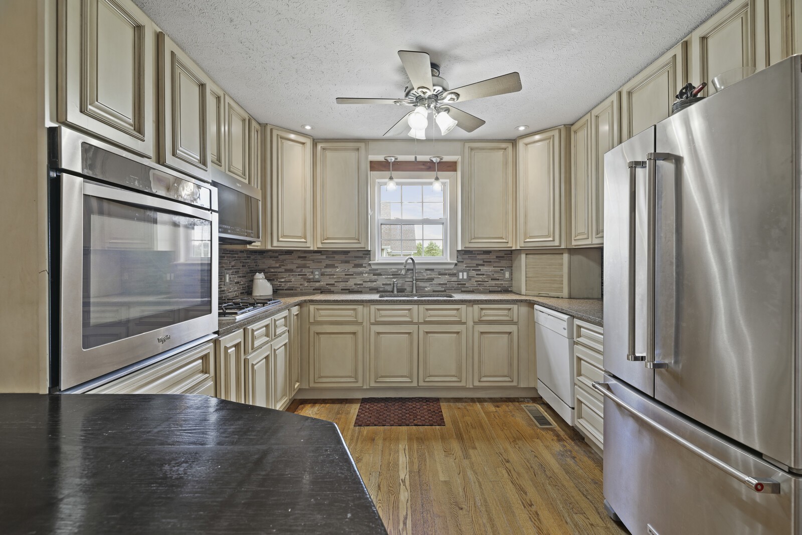672 Old Snow Hill Rd