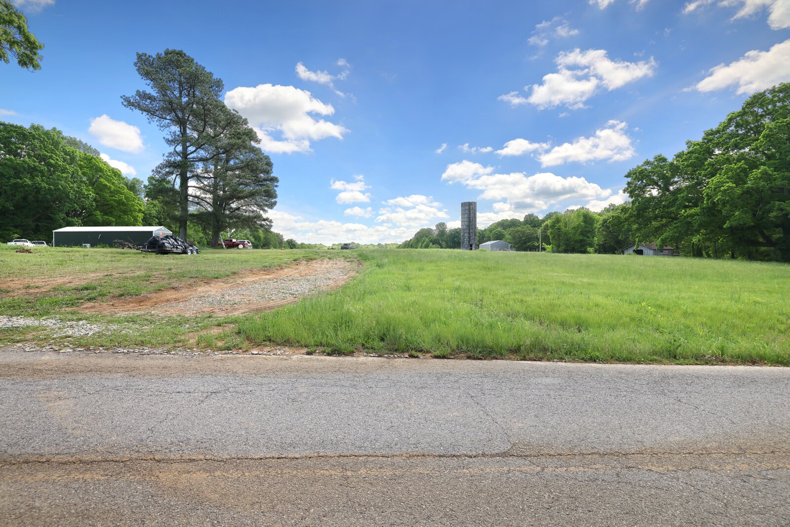 155 E Biggs Rd