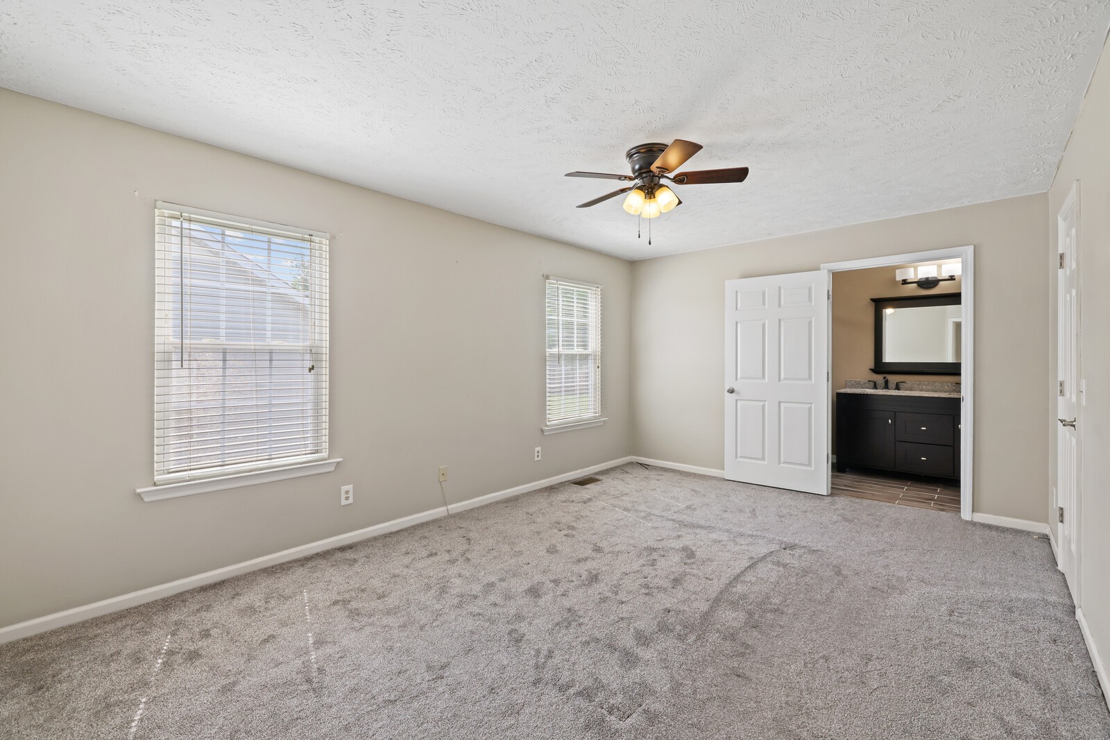 275 Sanders Dr