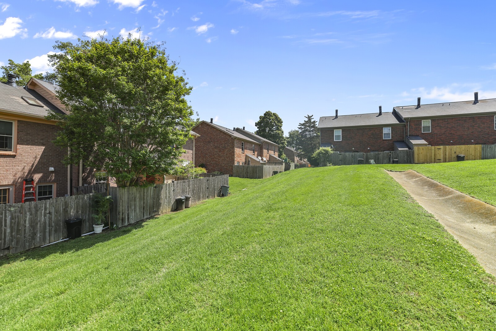 119 Lakebrink Dr