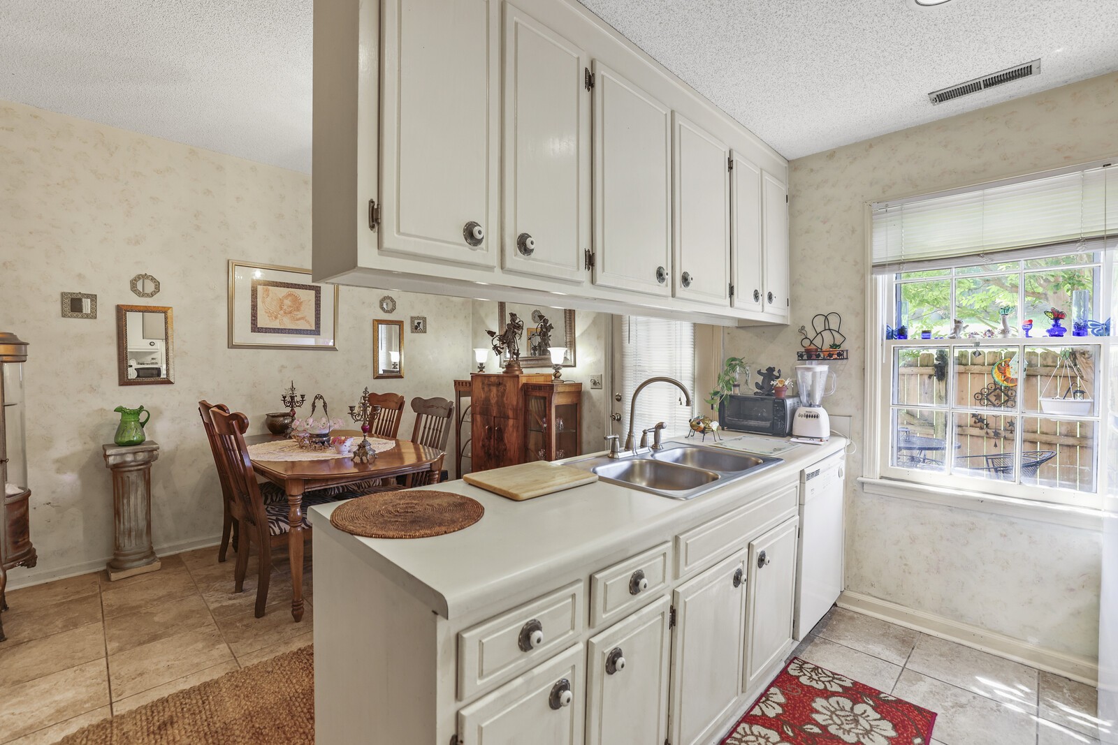 119 Lakebrink Dr