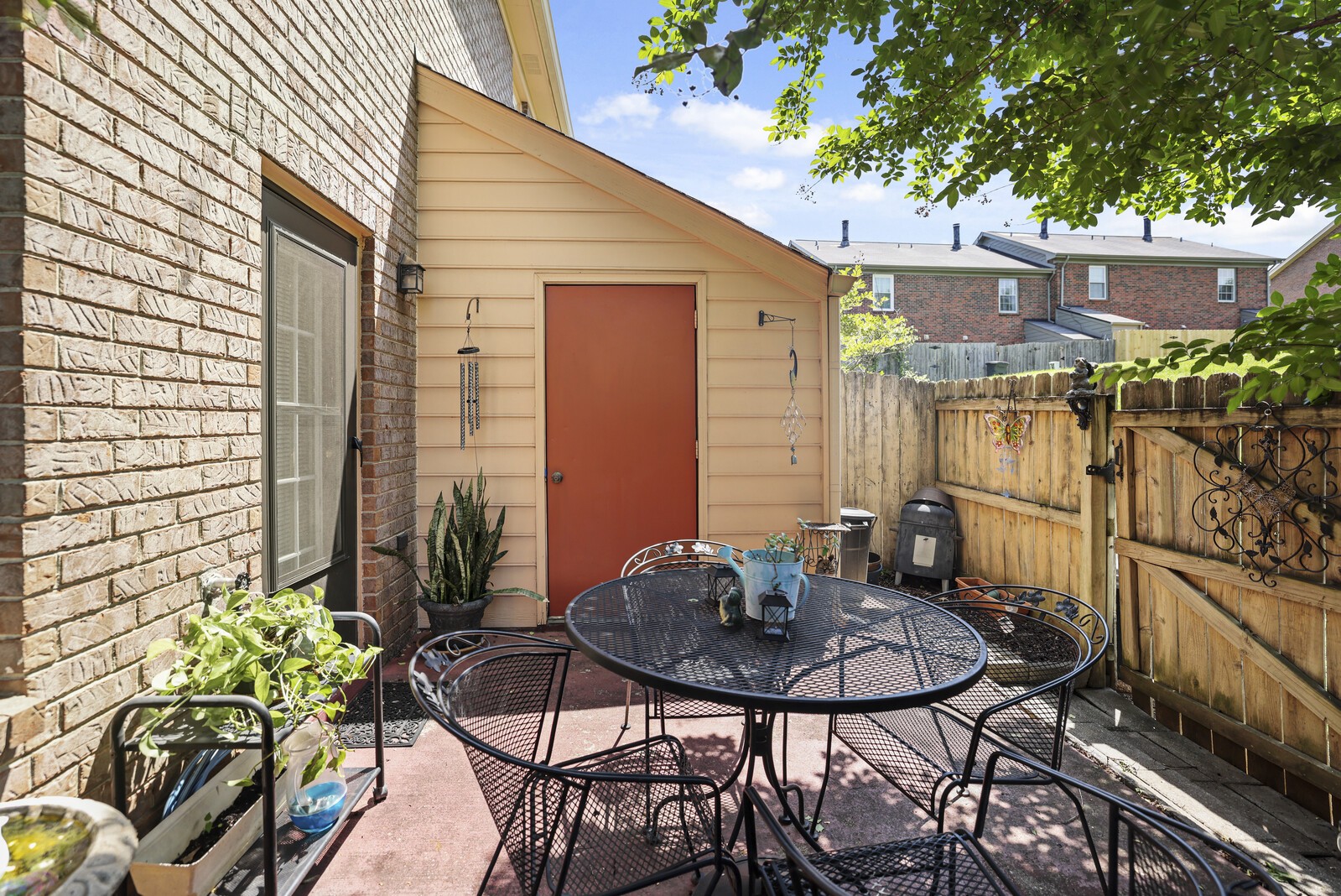 119 Lakebrink Dr