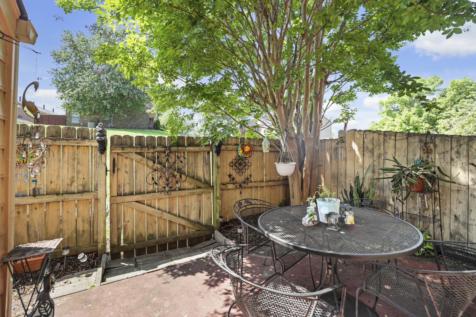119 Lakebrink Dr
