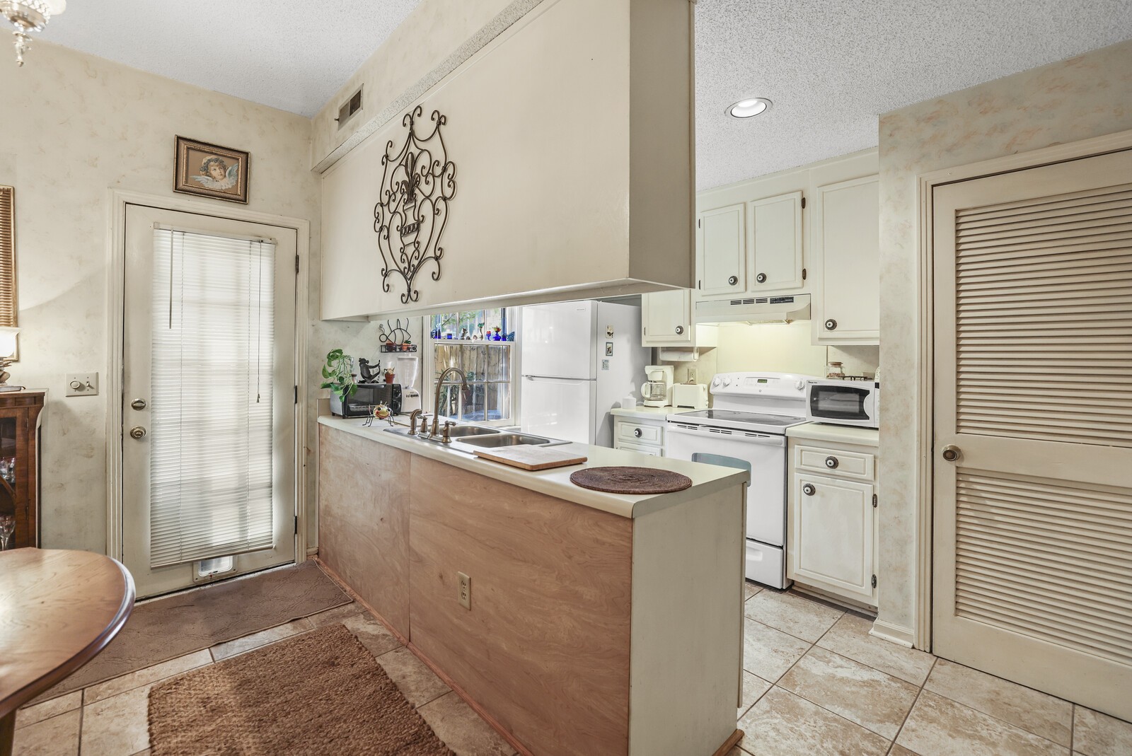 119 Lakebrink Dr