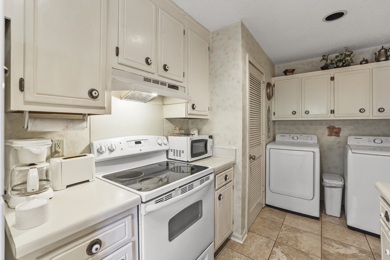 119 Lakebrink Dr