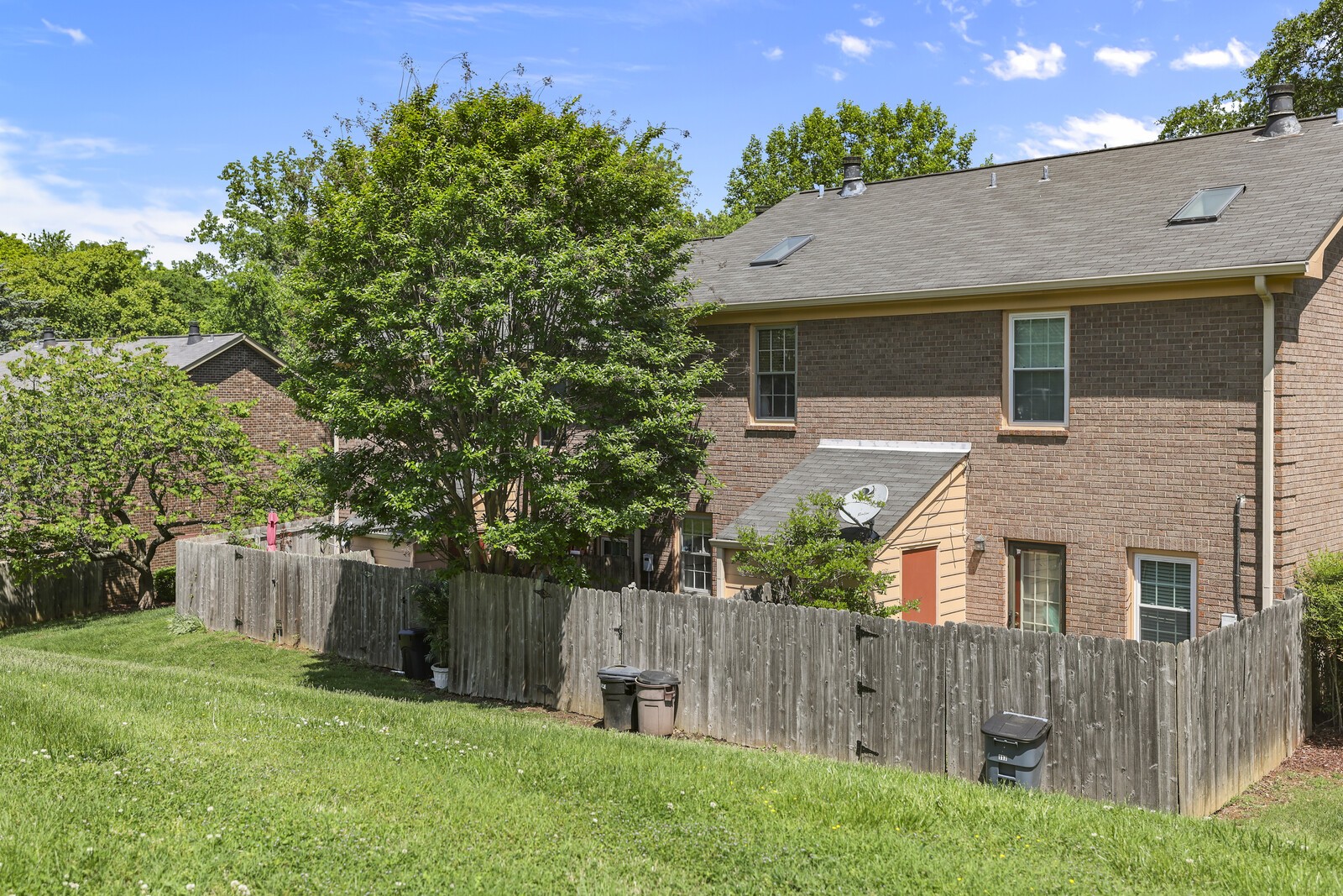 119 Lakebrink Dr