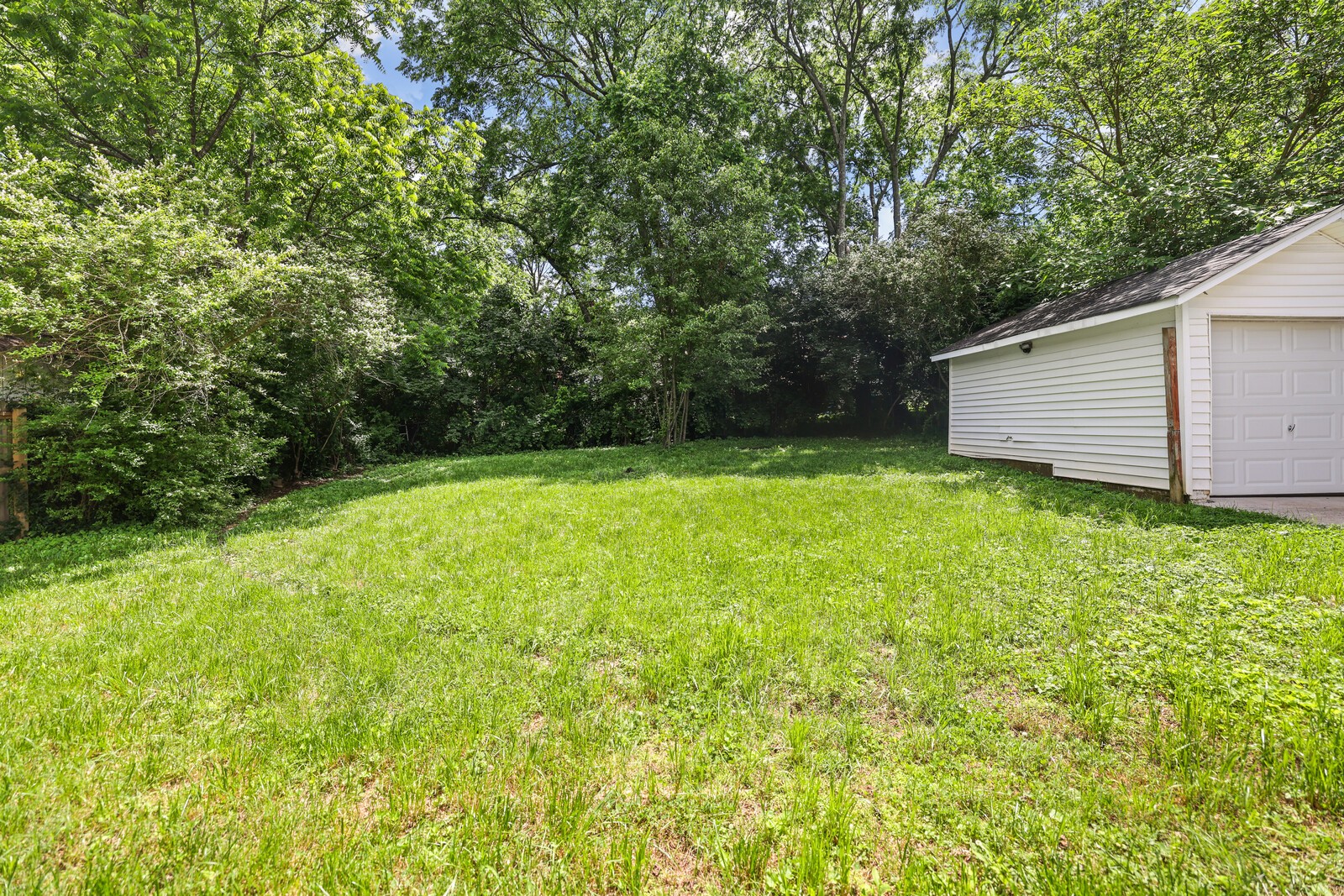 417 Lanier Dr