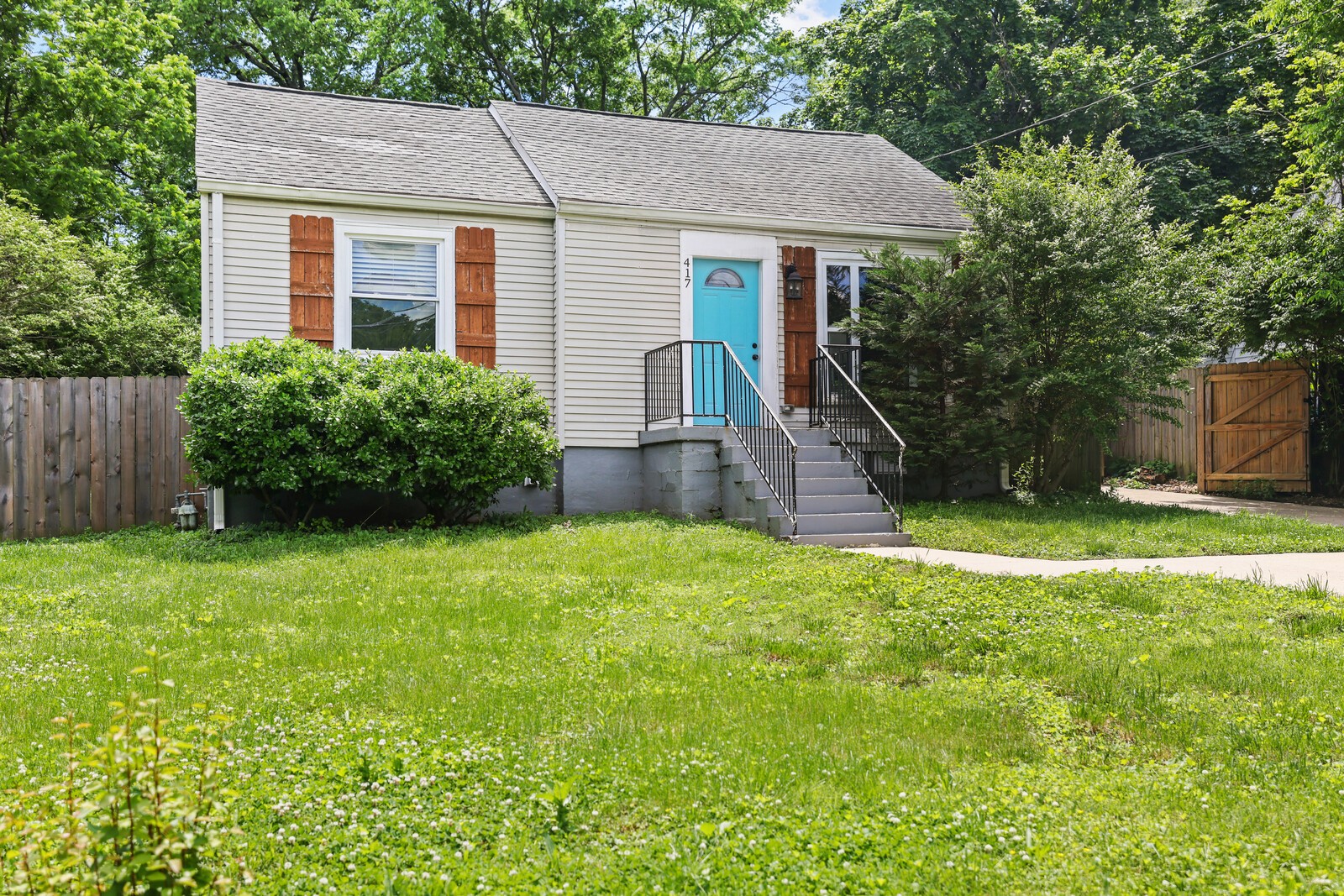 417 Lanier Dr