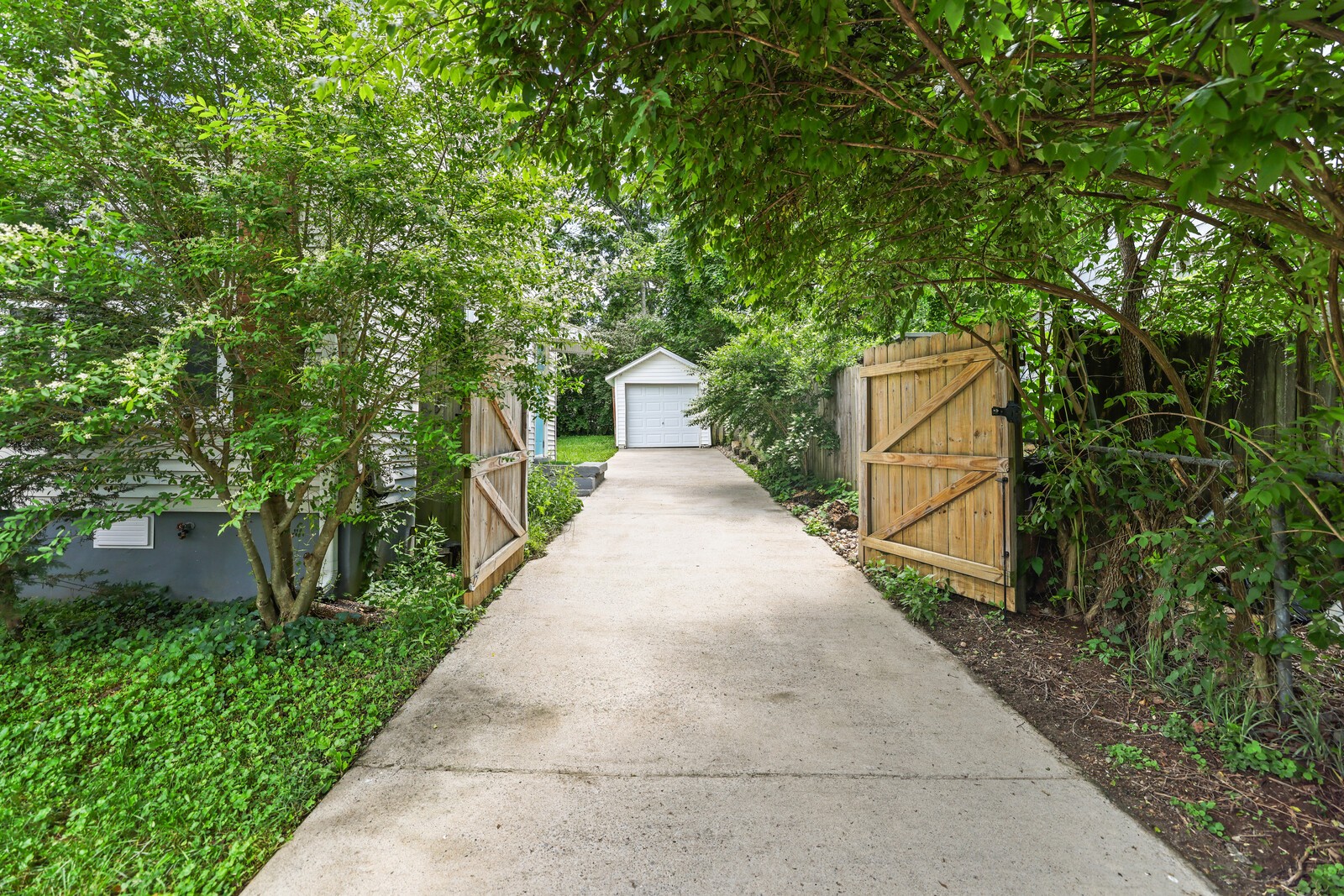 417 Lanier Dr