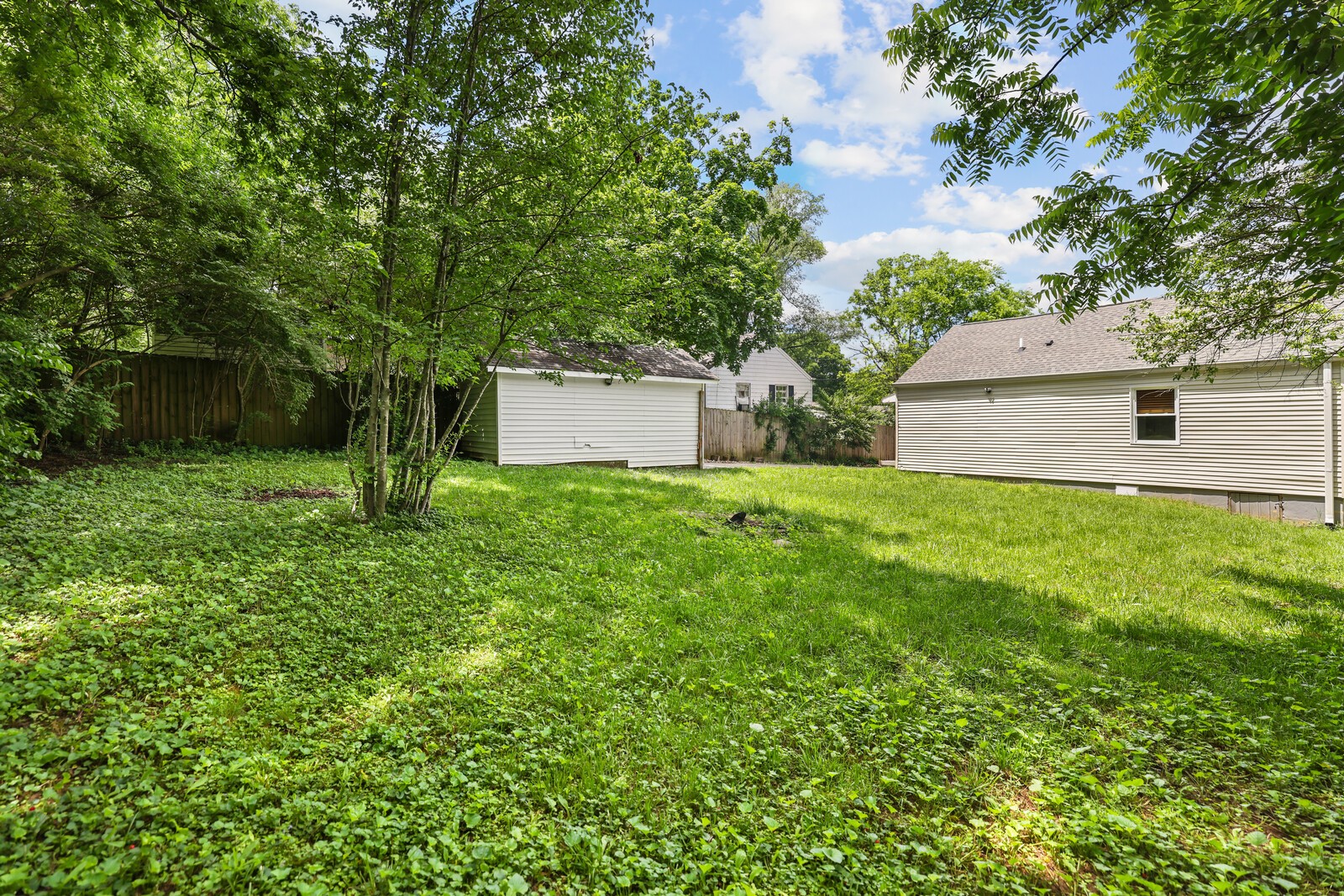 417 Lanier Dr
