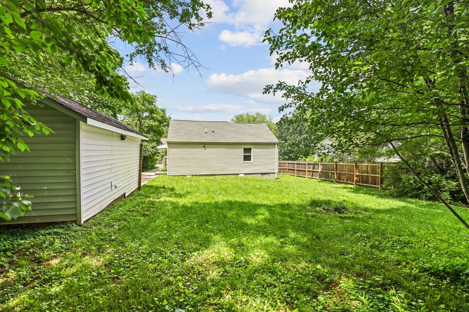 417 Lanier Dr