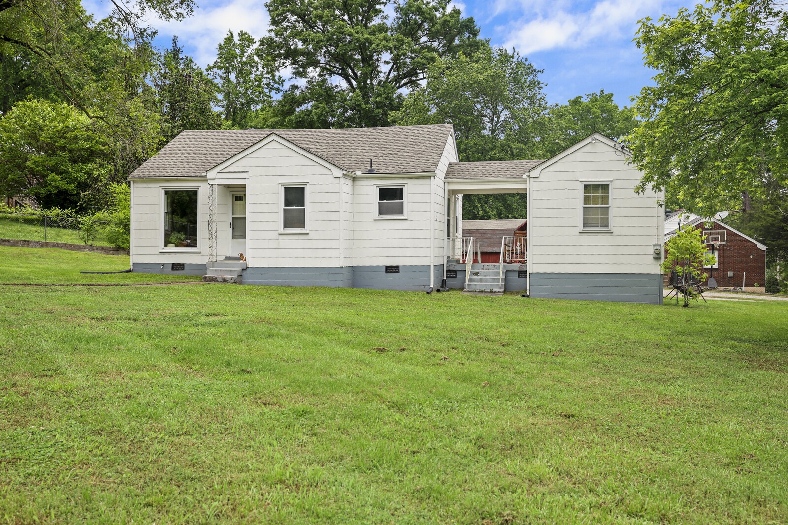 732 Drummond Dr