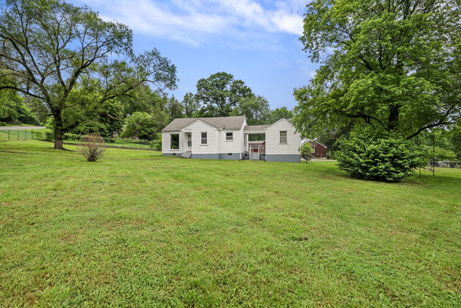 732 Drummond Dr