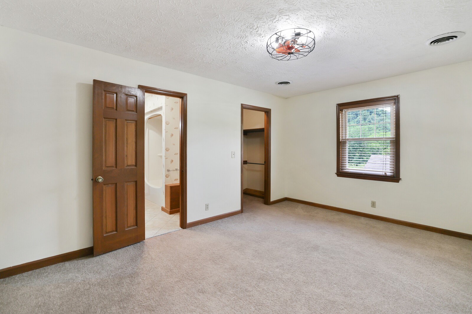 1361 Madison Creek Rd