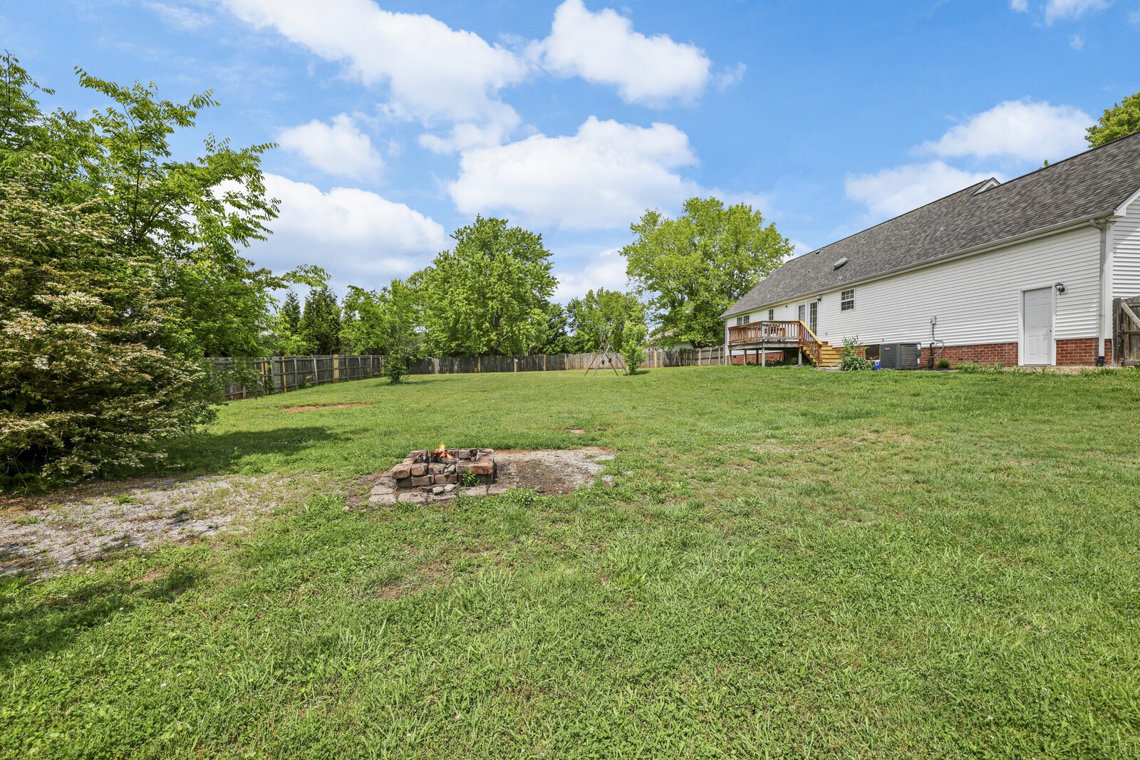 112 Vassar Ct