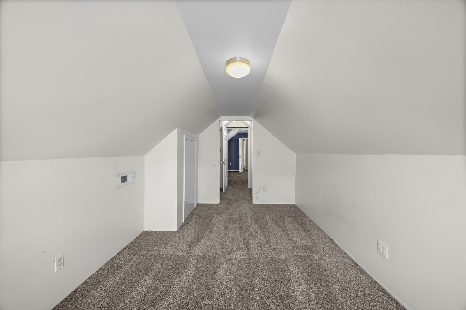 112 Vassar Ct