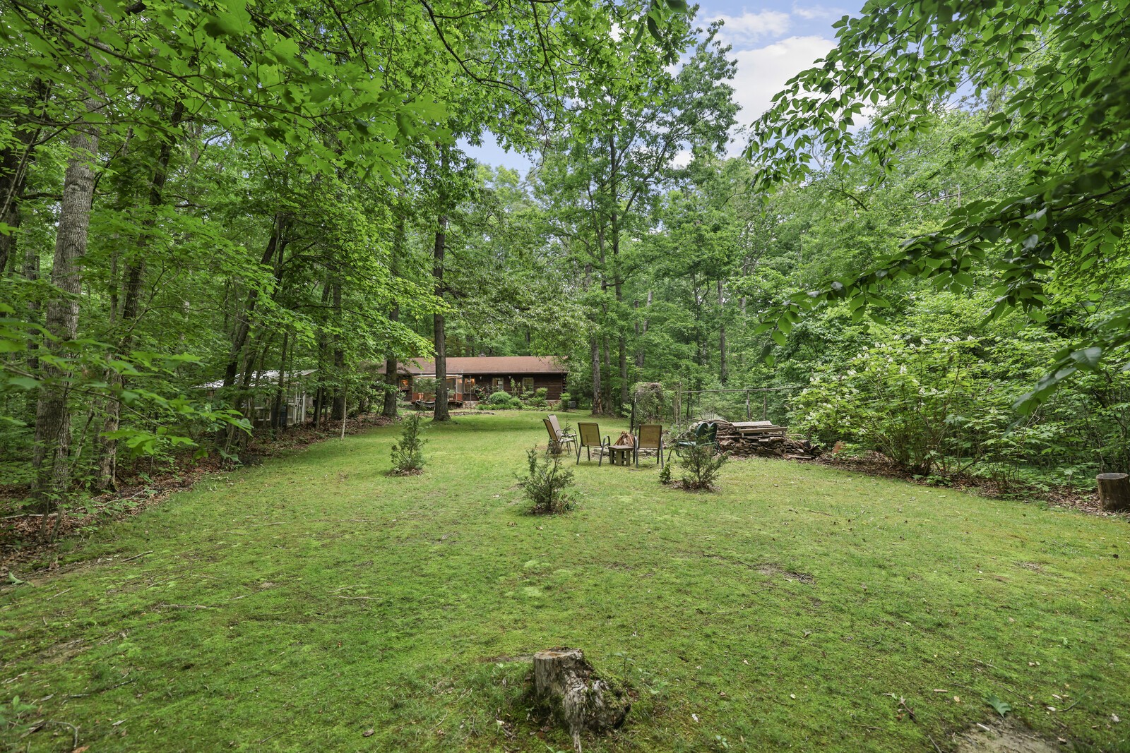 7261 Kingston Rd