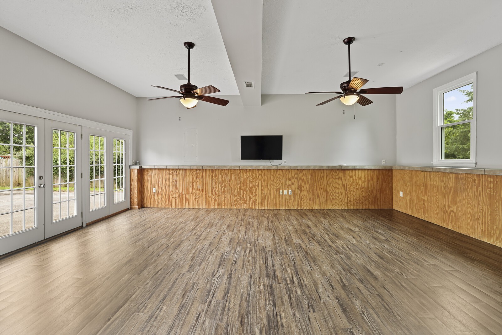 8351 Stewarts Bend Dr