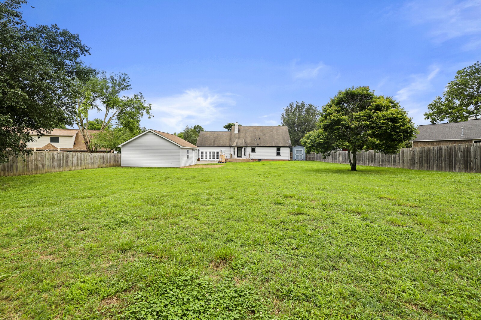 8351 Stewarts Bend Dr