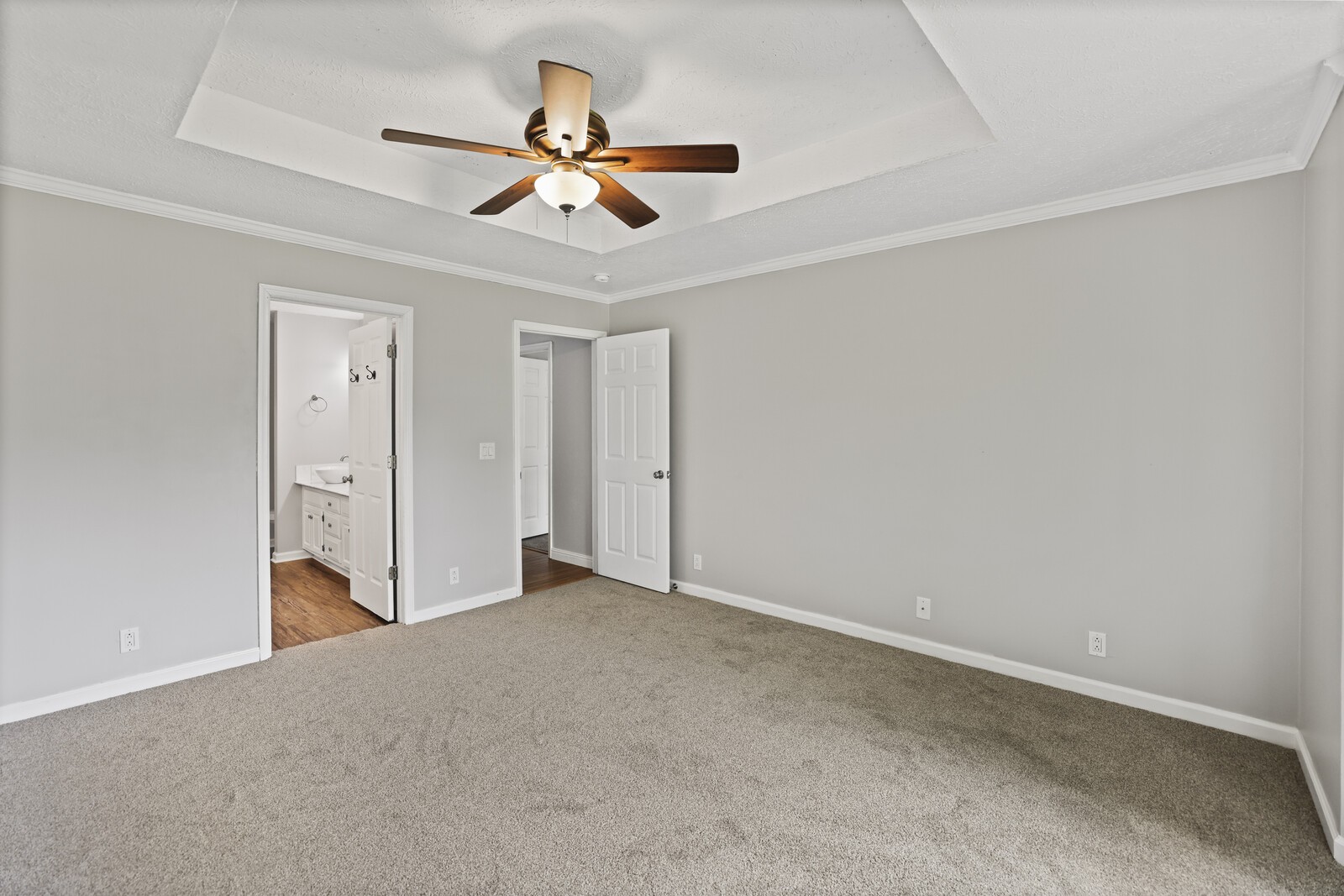 8351 Stewarts Bend Dr