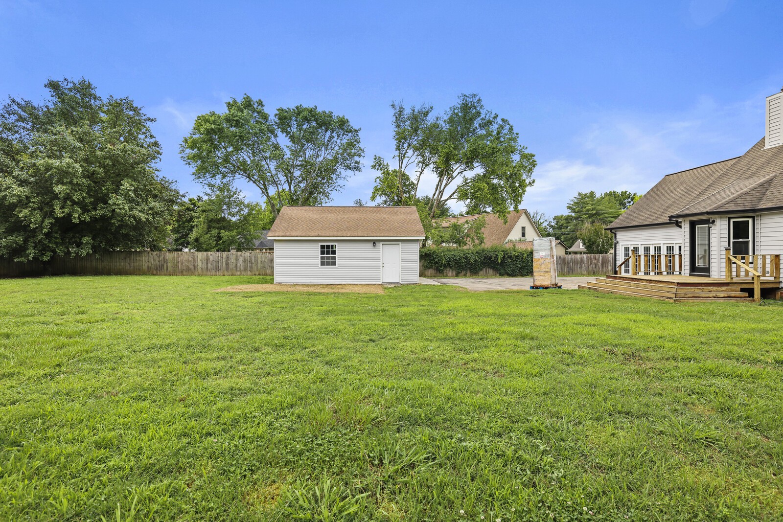 8351 Stewarts Bend Dr