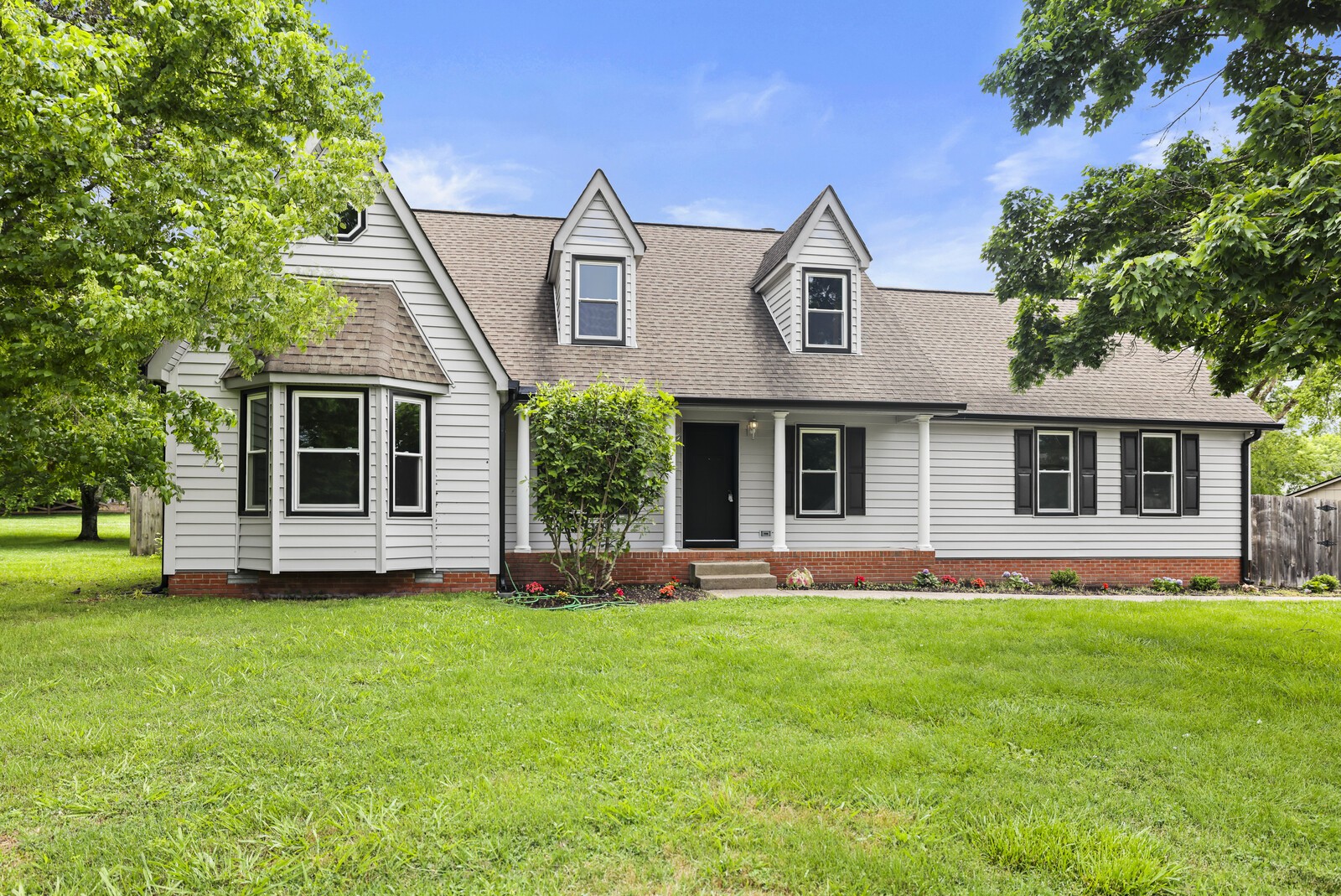 8351 Stewarts Bend Dr