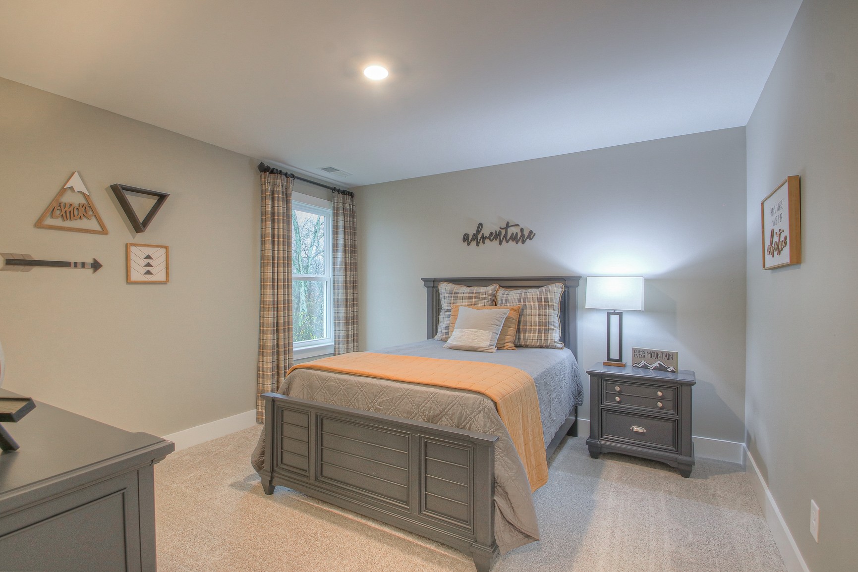 334 Triple Crown Cir