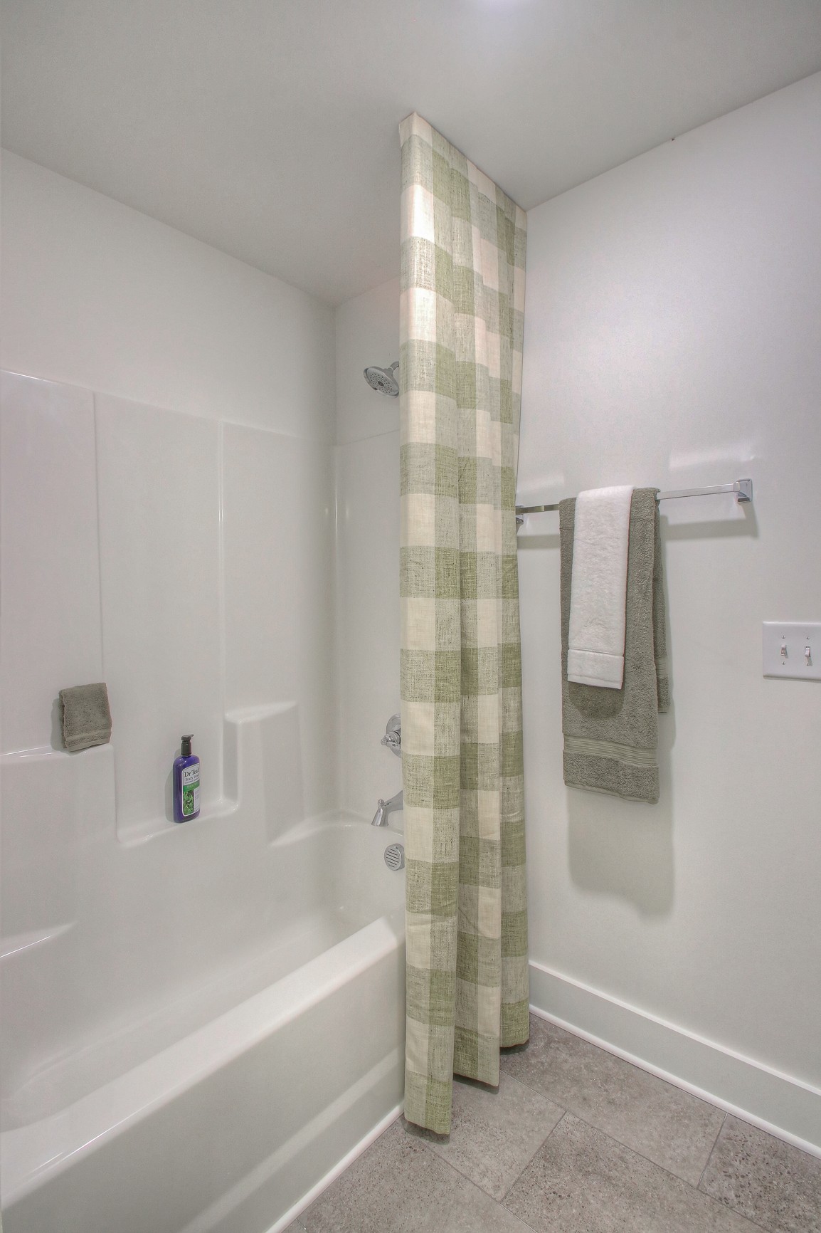 334 Triple Crown Cir