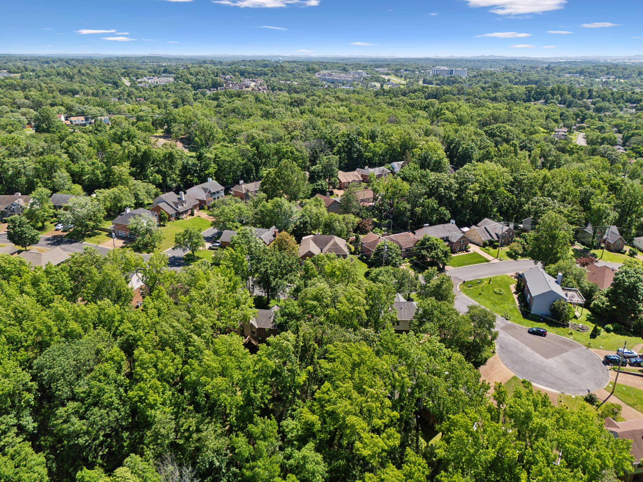 4348 Oakcrest Ln