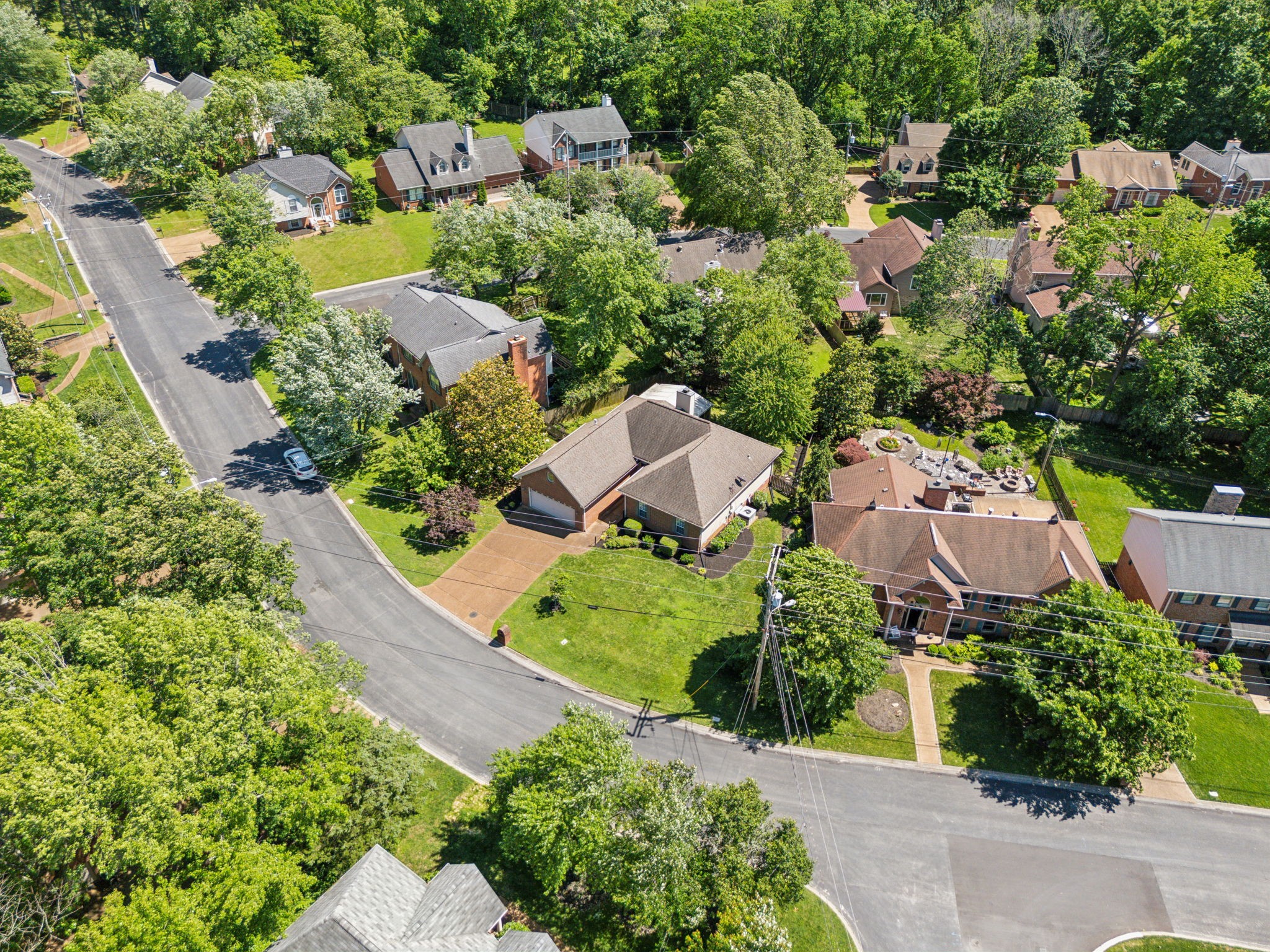 4348 Oakcrest Ln