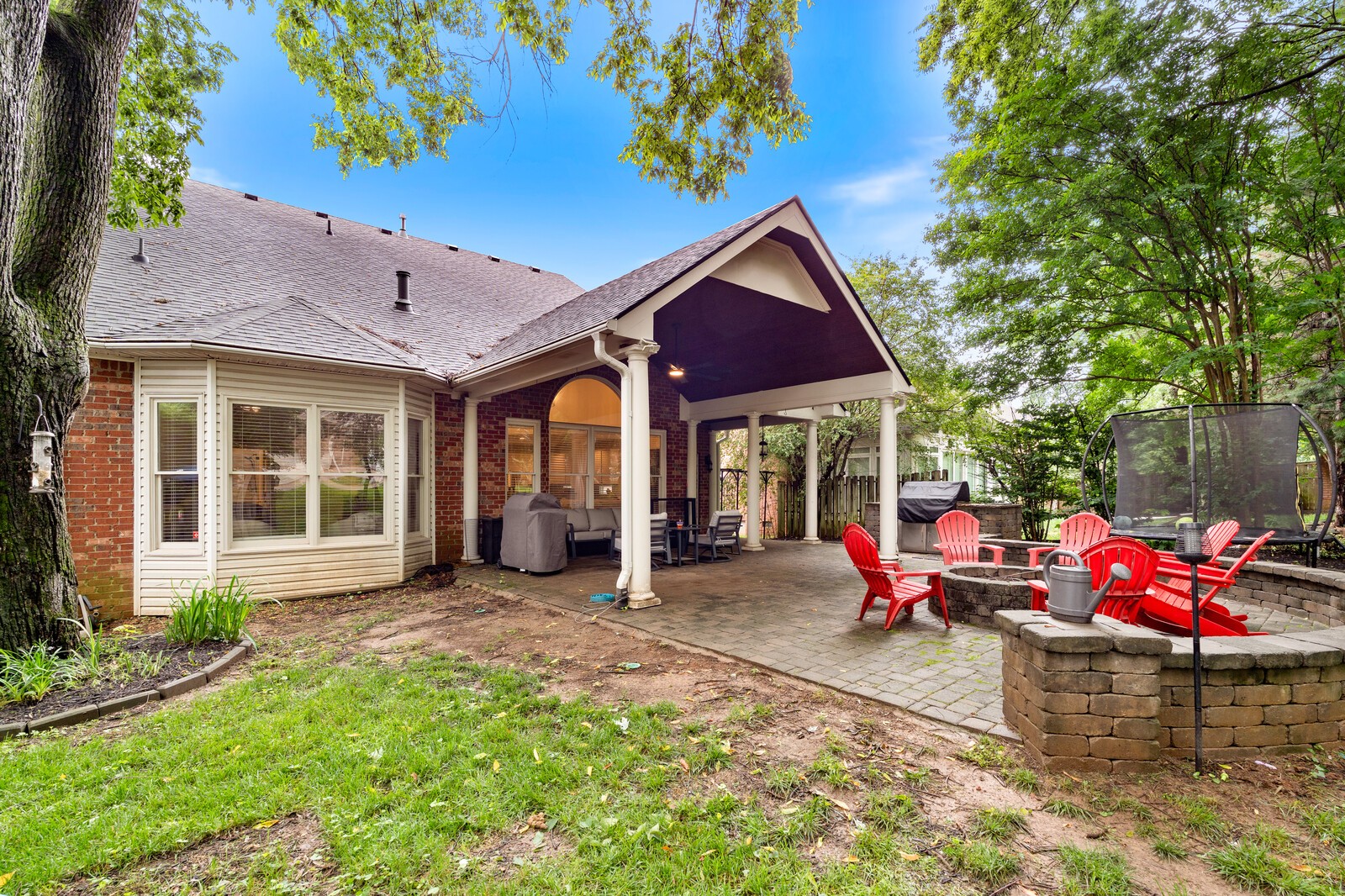 6156 Chase Dr