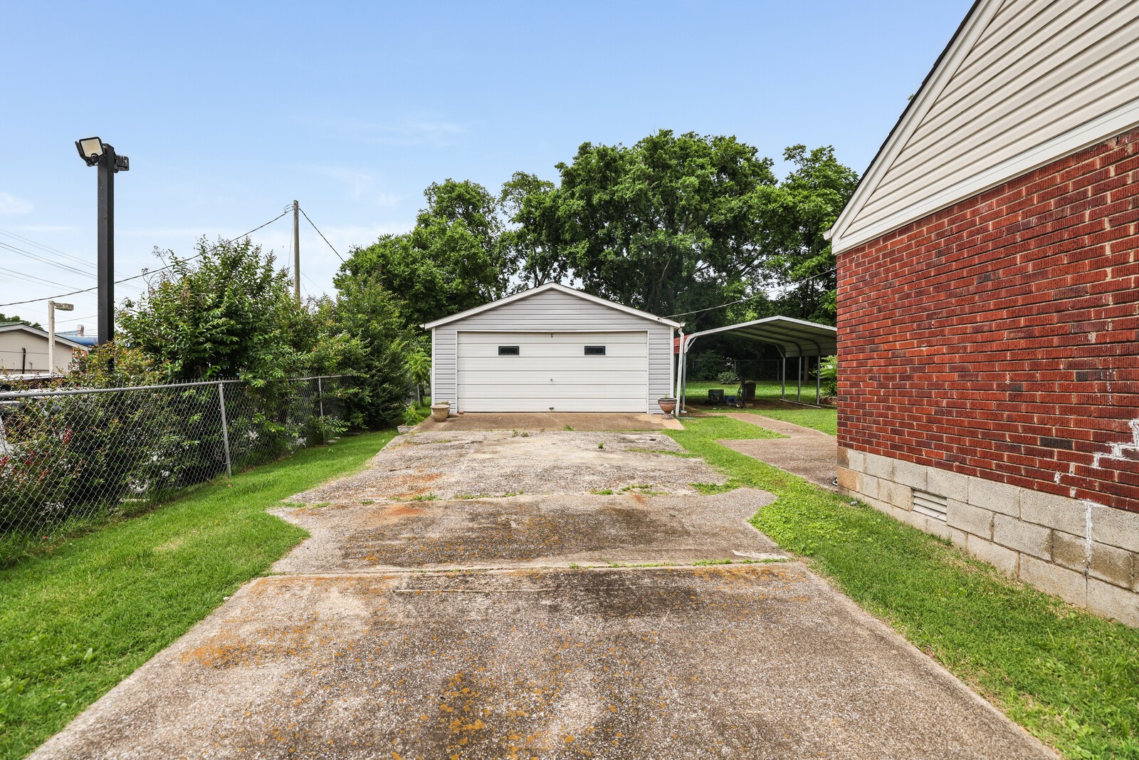 106 DuPont Ave