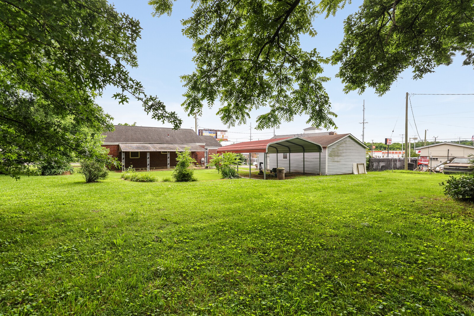 106 DuPont Ave