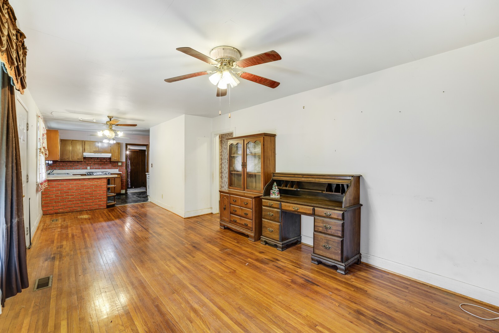 106 DuPont Ave