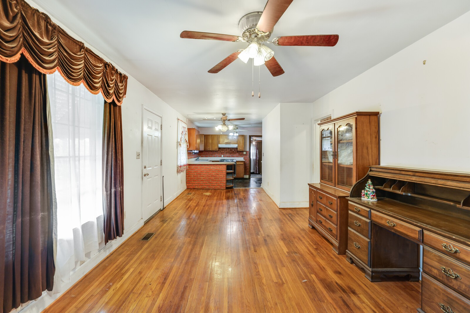 106 DuPont Ave