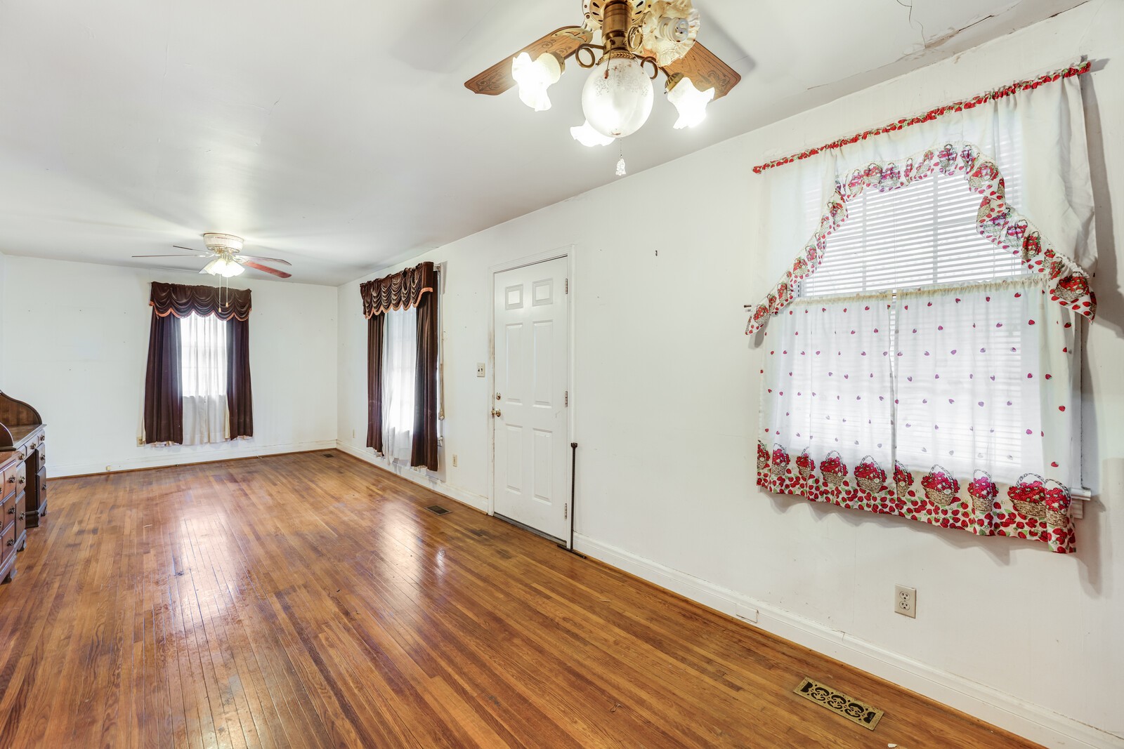 106 DuPont Ave