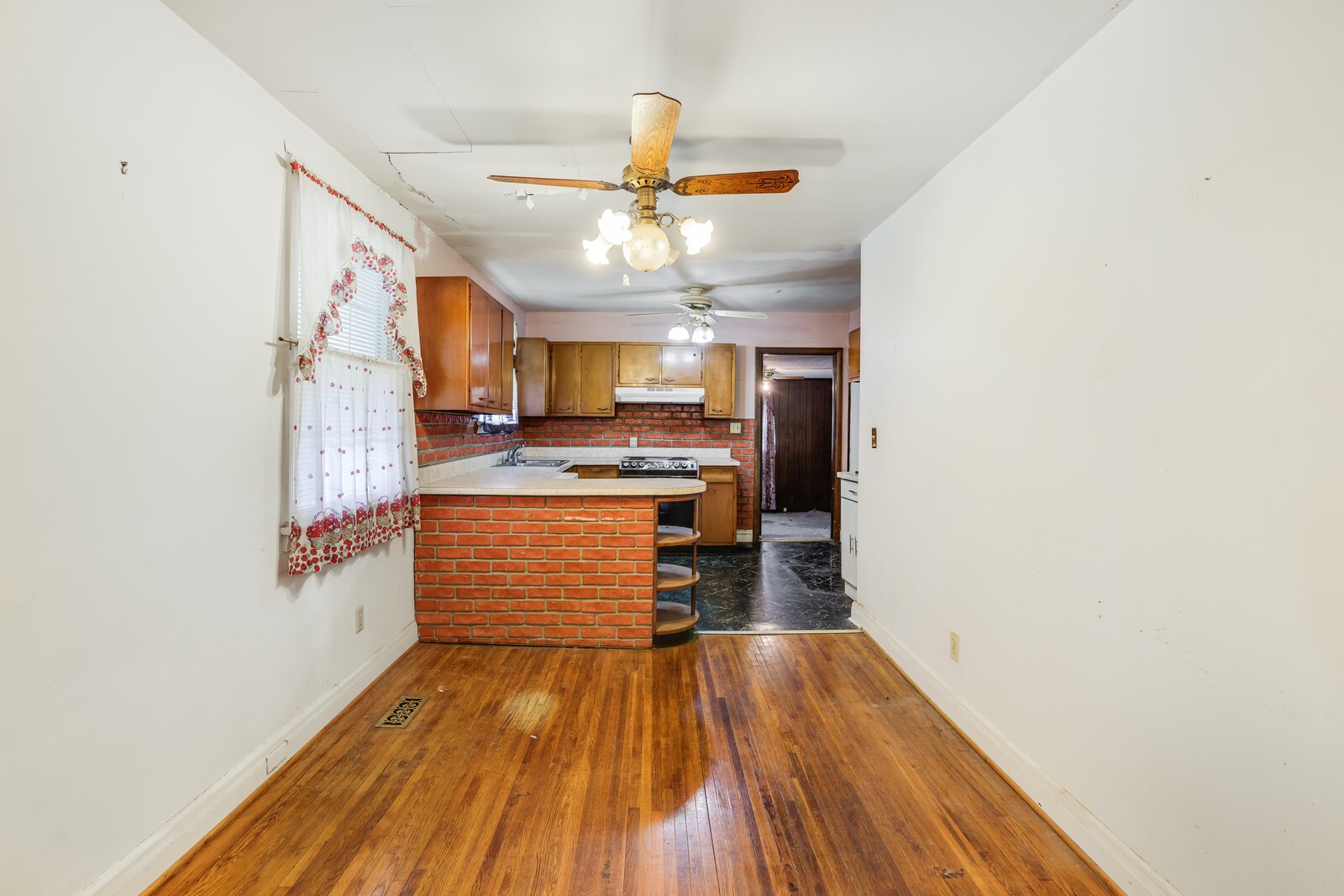 106 DuPont Ave