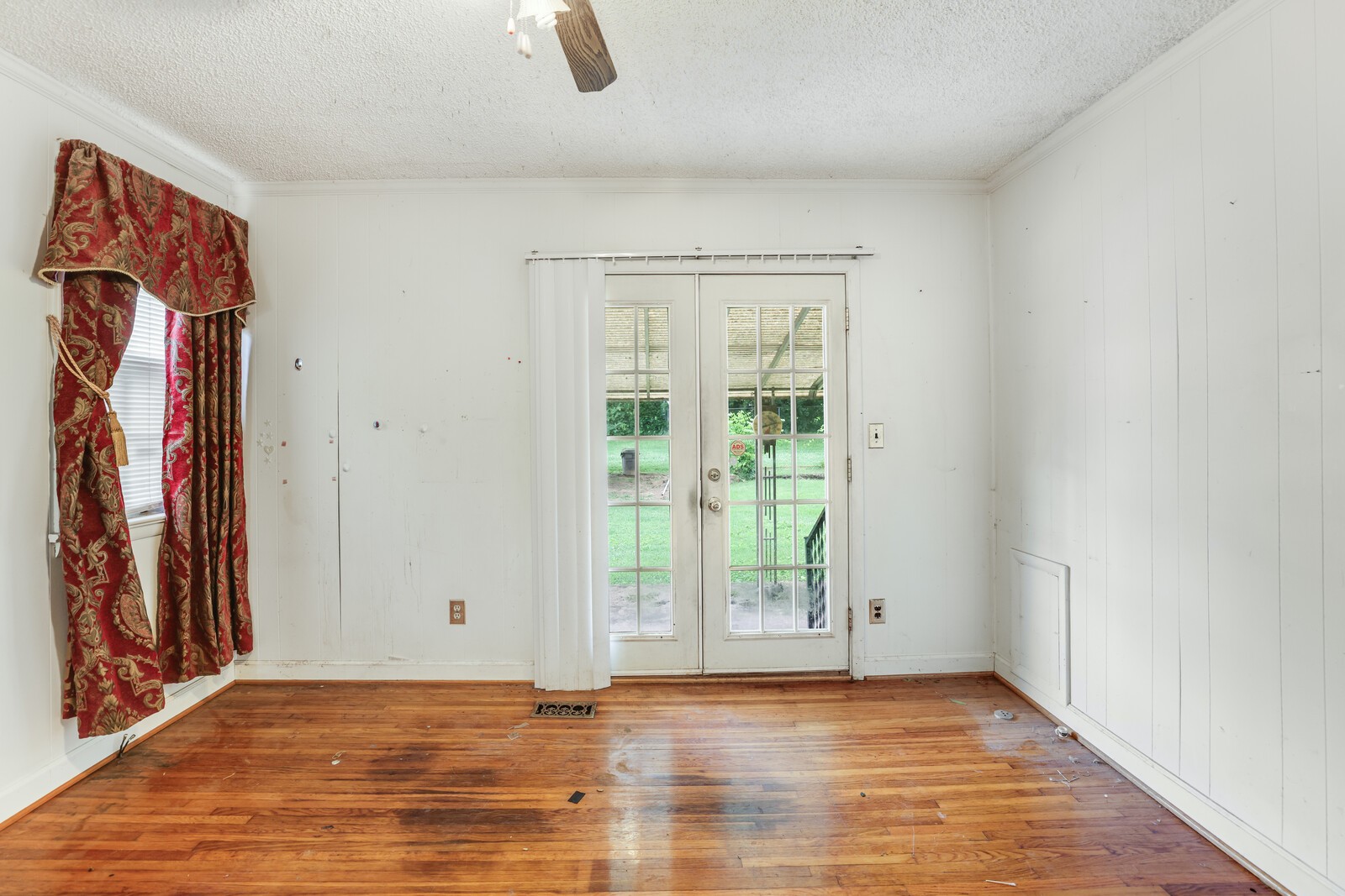 106 DuPont Ave