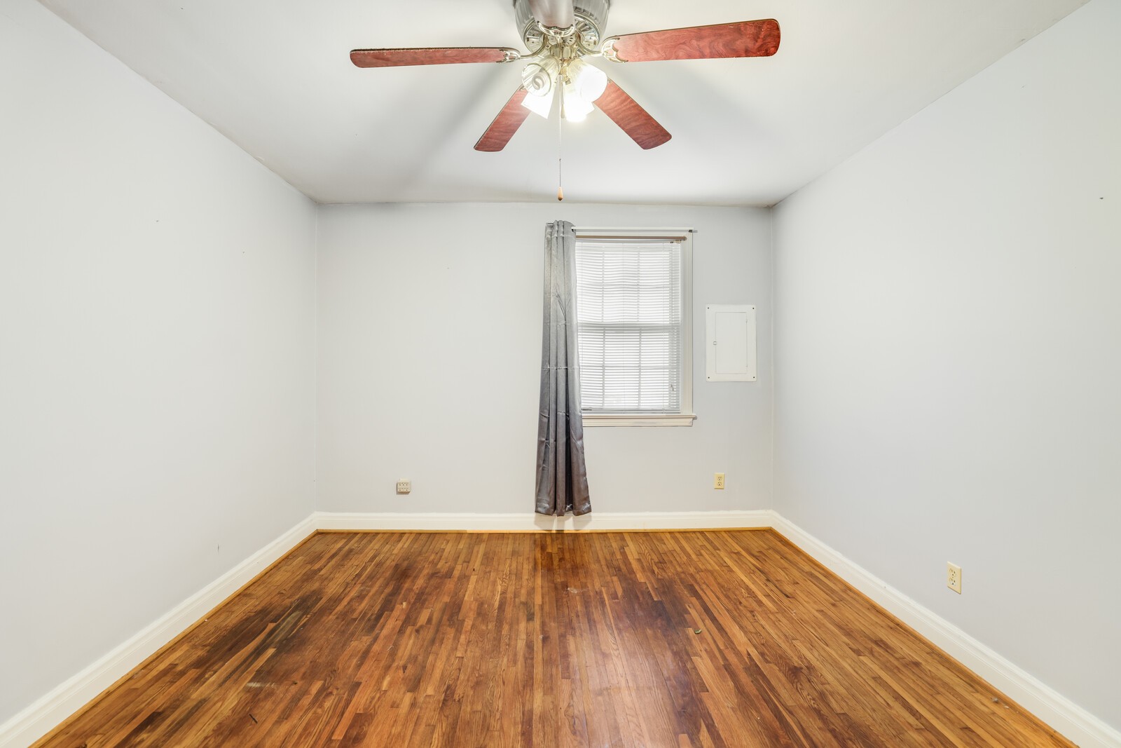 106 DuPont Ave