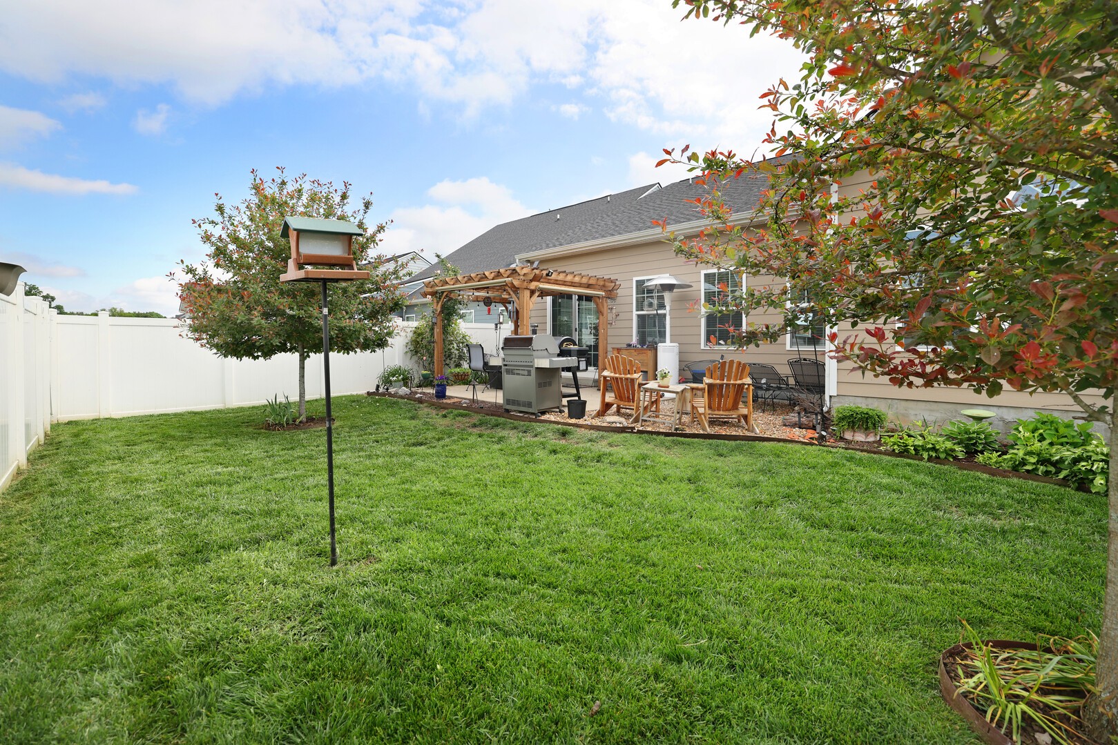 2844 Bluestem Ln