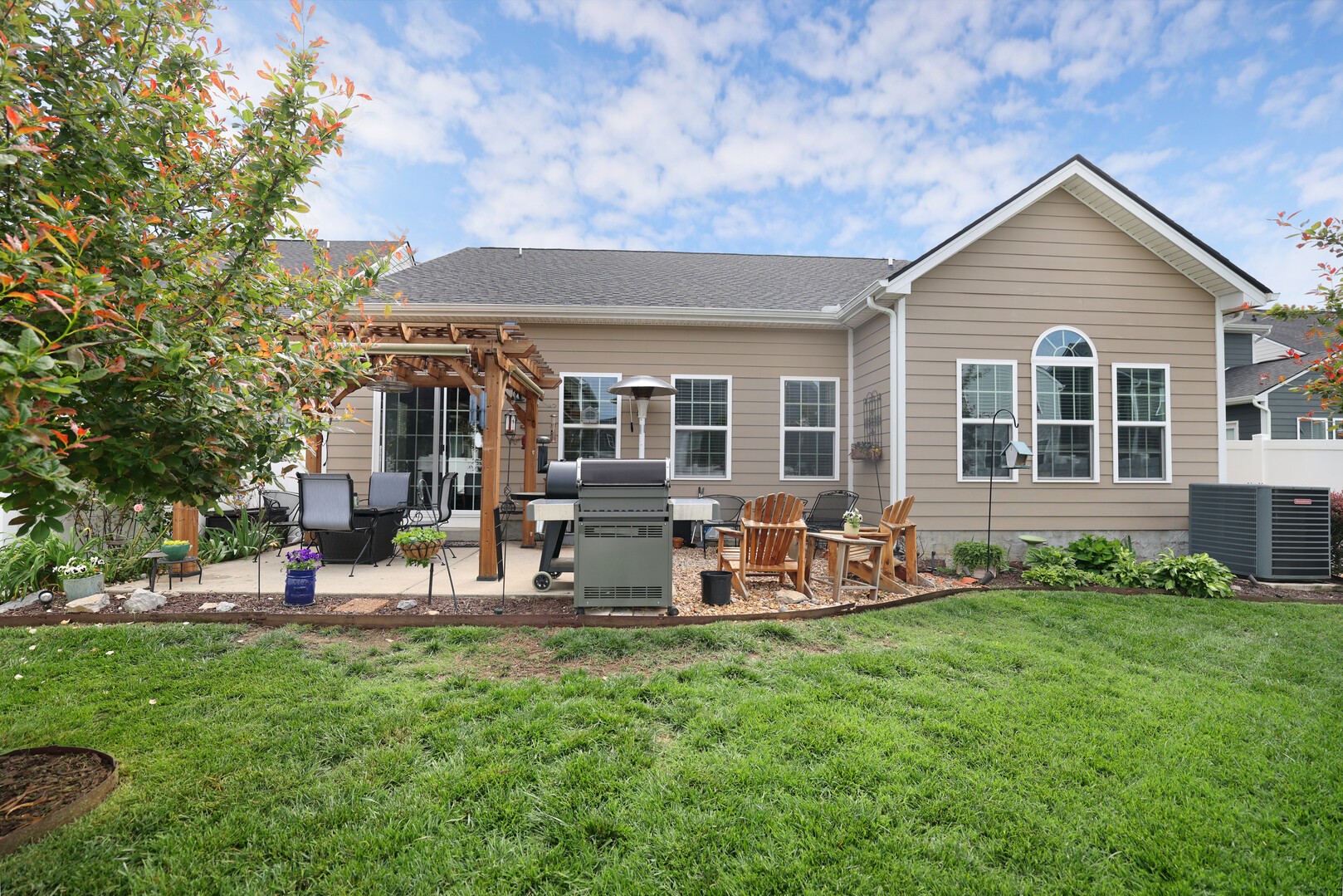 2844 Bluestem Ln