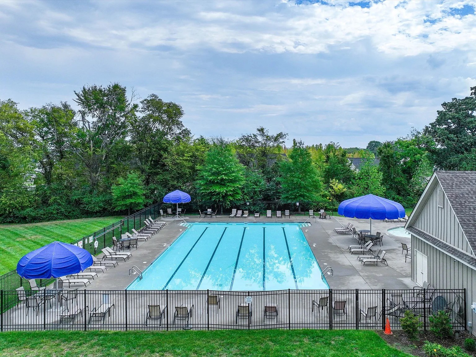 2844 Bluestem Ln