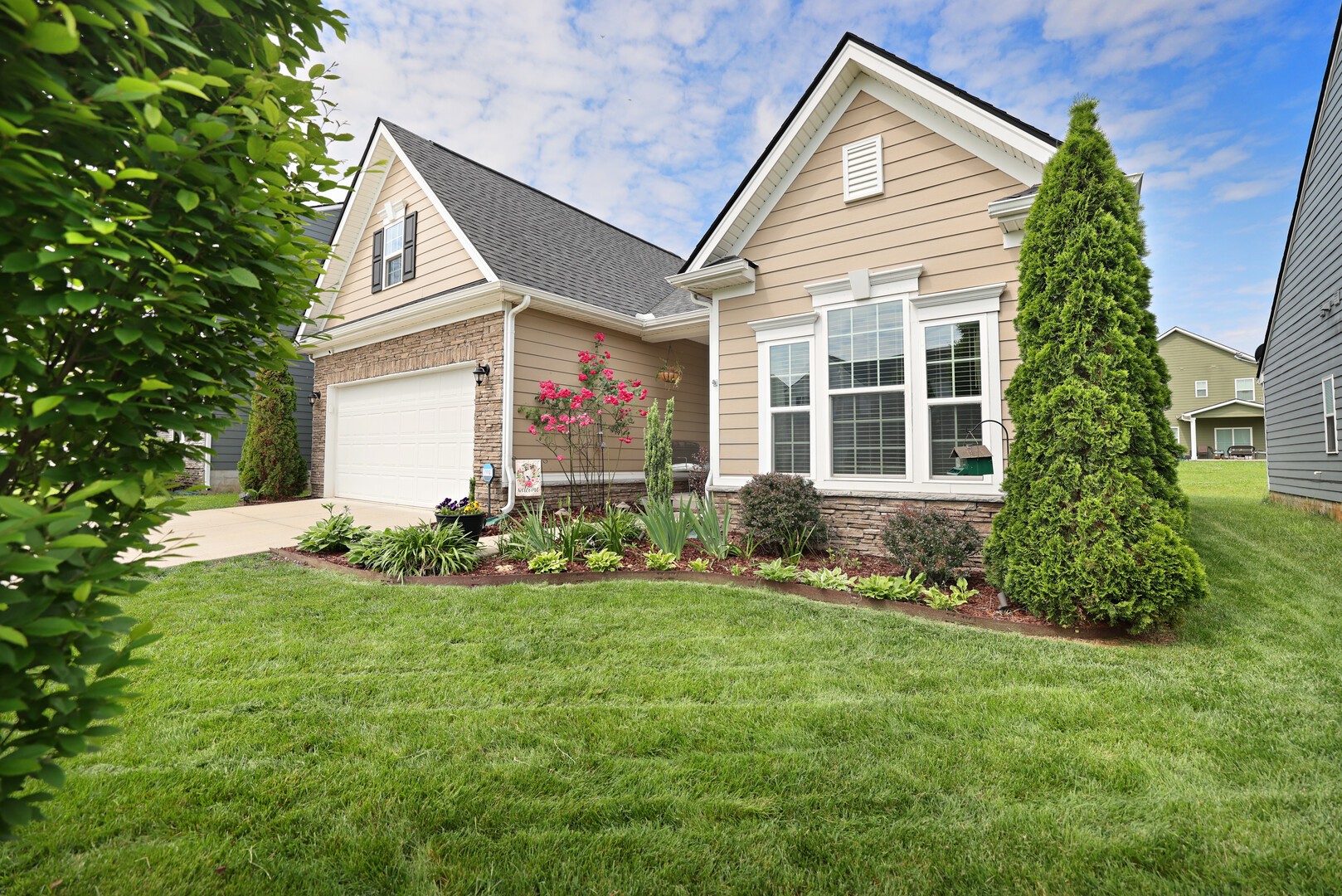 2844 Bluestem Ln
