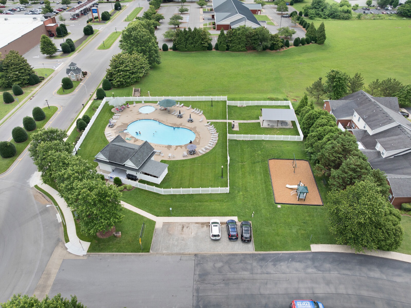 3020 Brookside Path