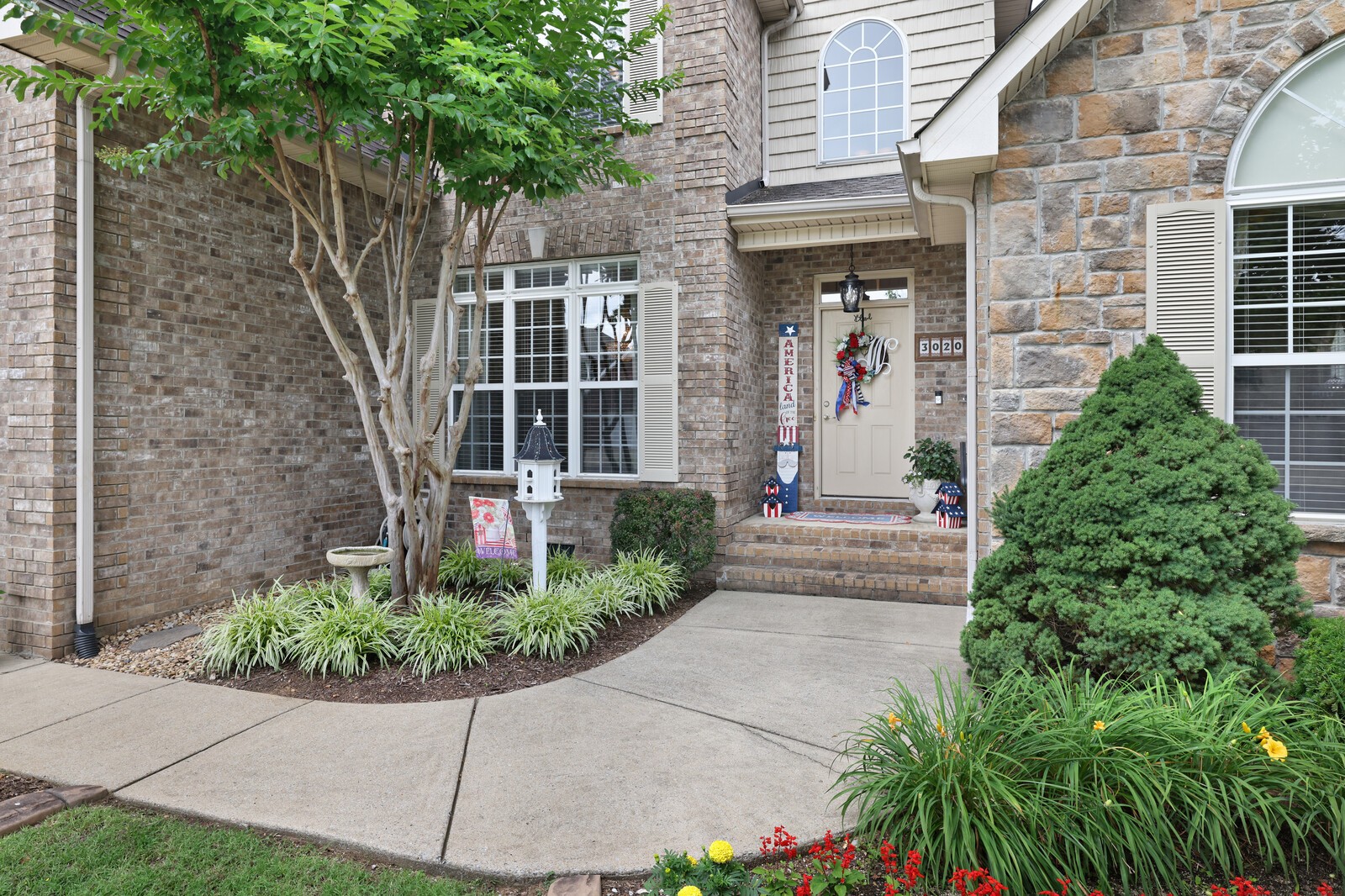 3020 Brookside Path