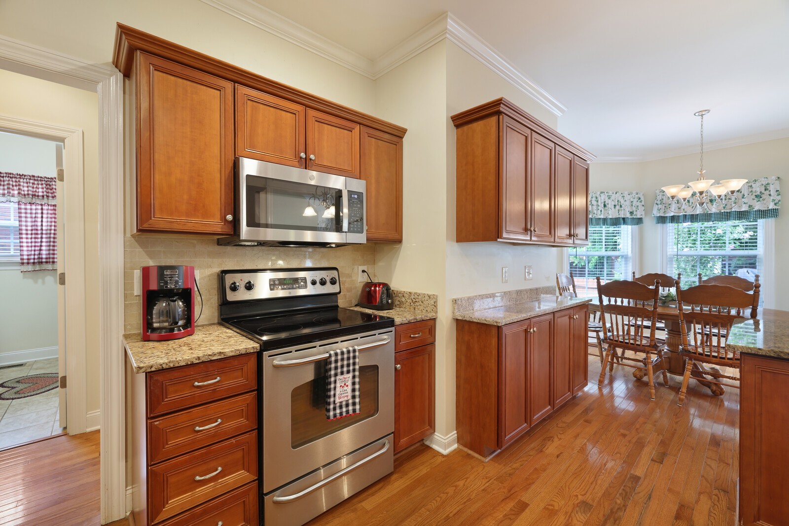 3020 Brookside Path