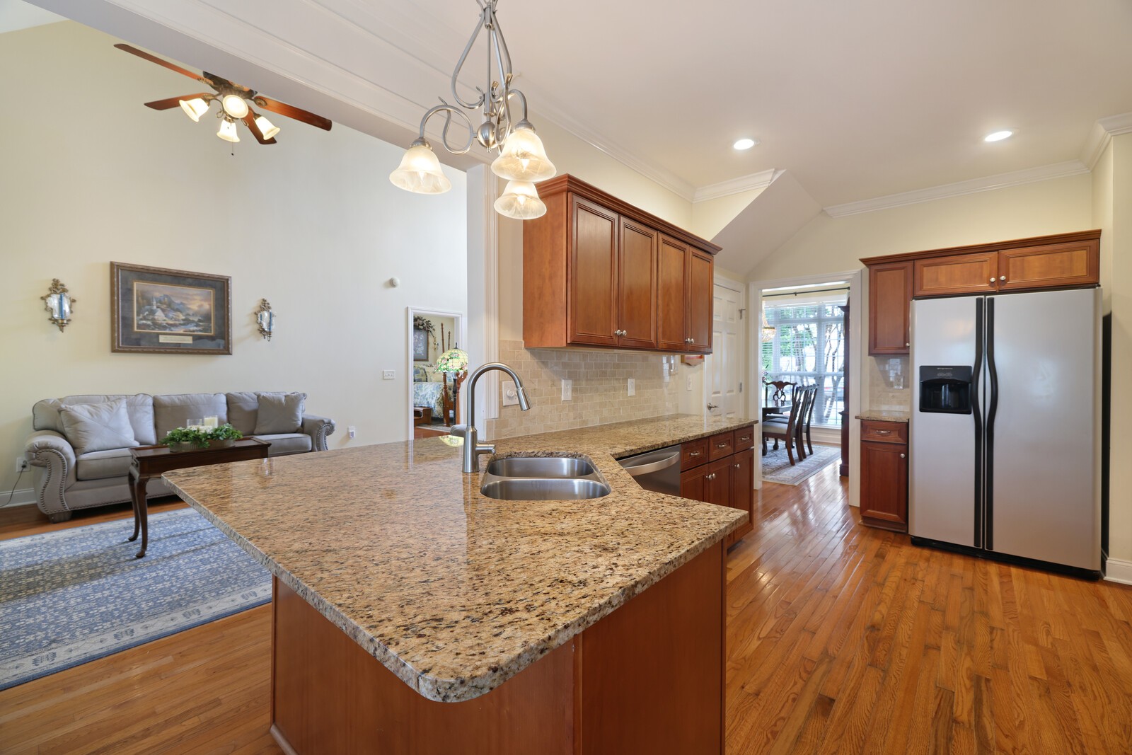 3020 Brookside Path