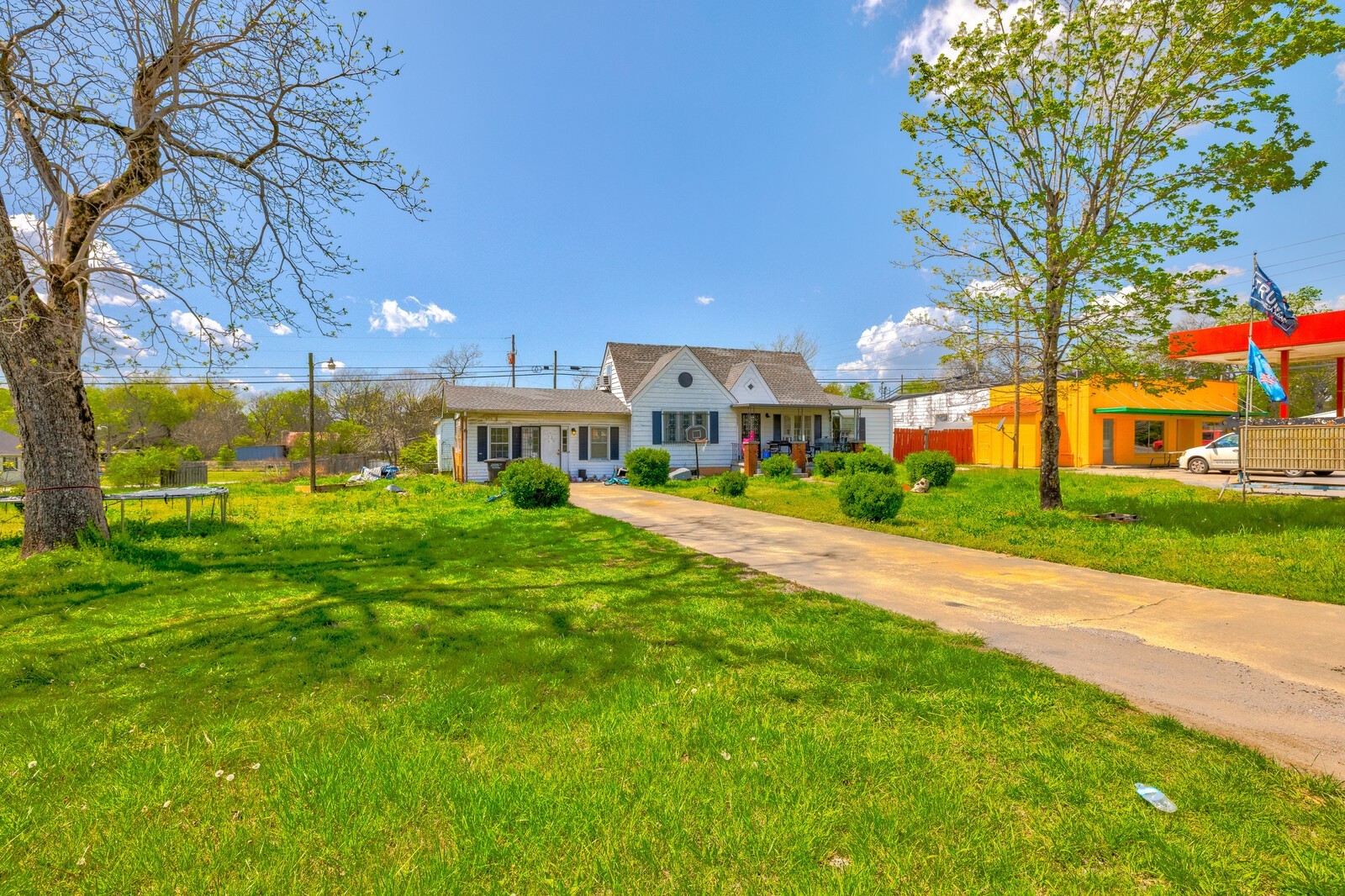 3623 Highway 41A, N