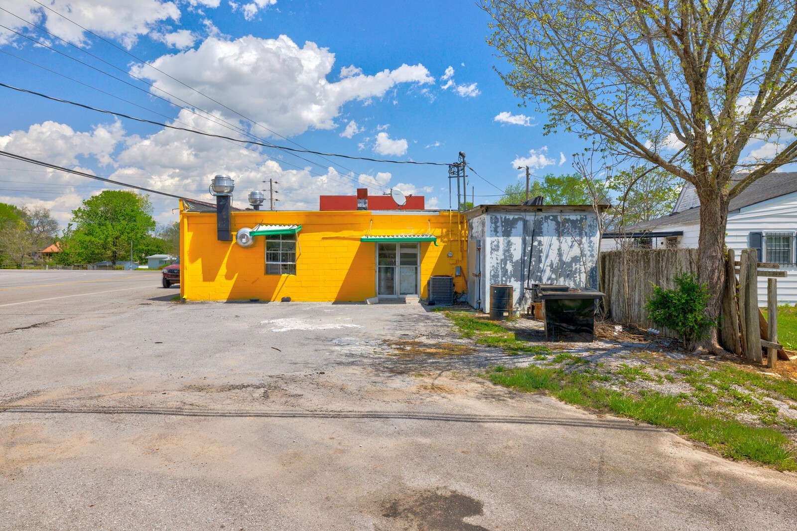 3623 Highway 41A, N