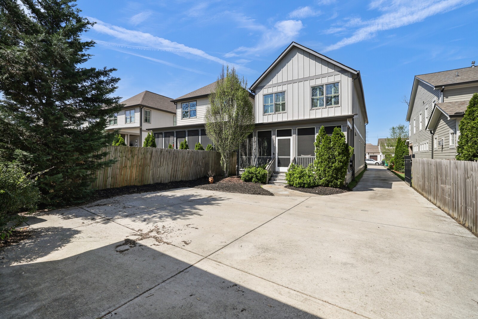 1489A Woodmont Blvd